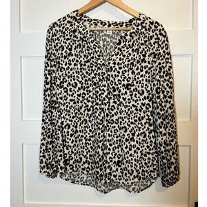 Old Navy Womens Leopard Print Long Sleeve Button Closure Blouse Size Medium